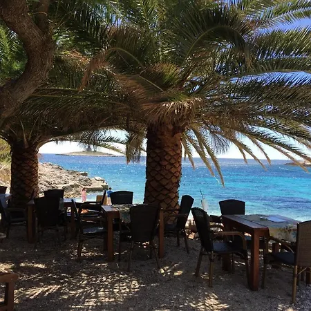Studio Hvar 8785b